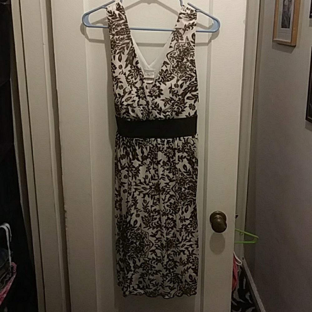 Brown/tan sleeveless dress. Dressy or casual.